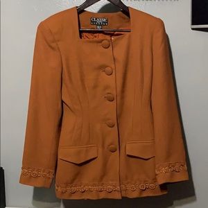 Classic suits Gillian